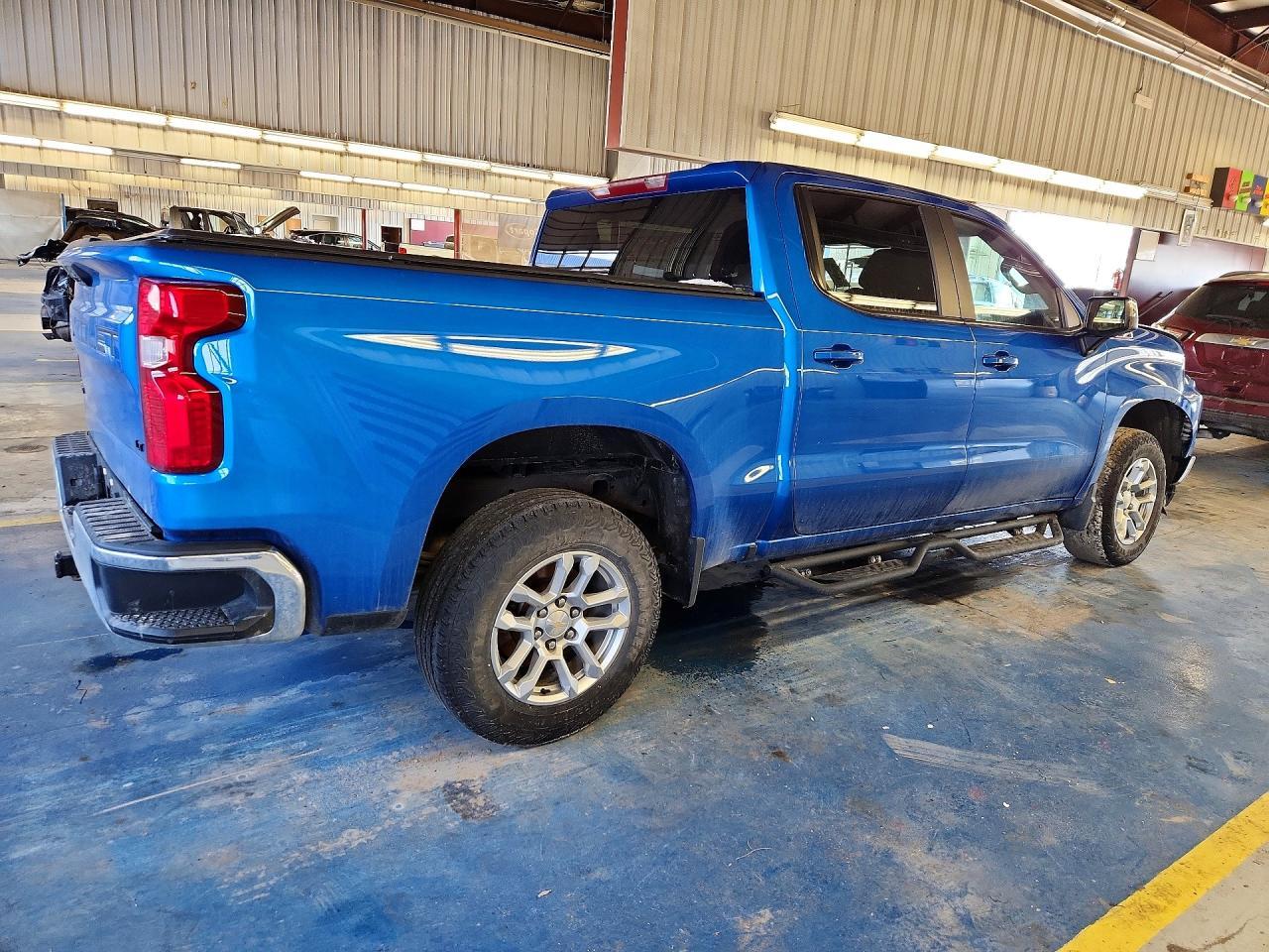 2022 Chevrolet Silverado K1500 Lt - Фото 3