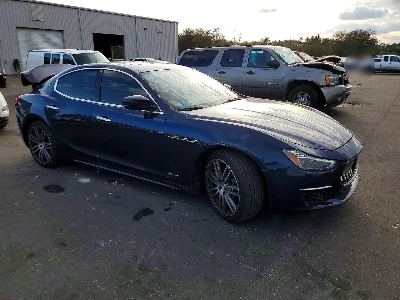 2019 Maserati Ghibli S - Фото 4