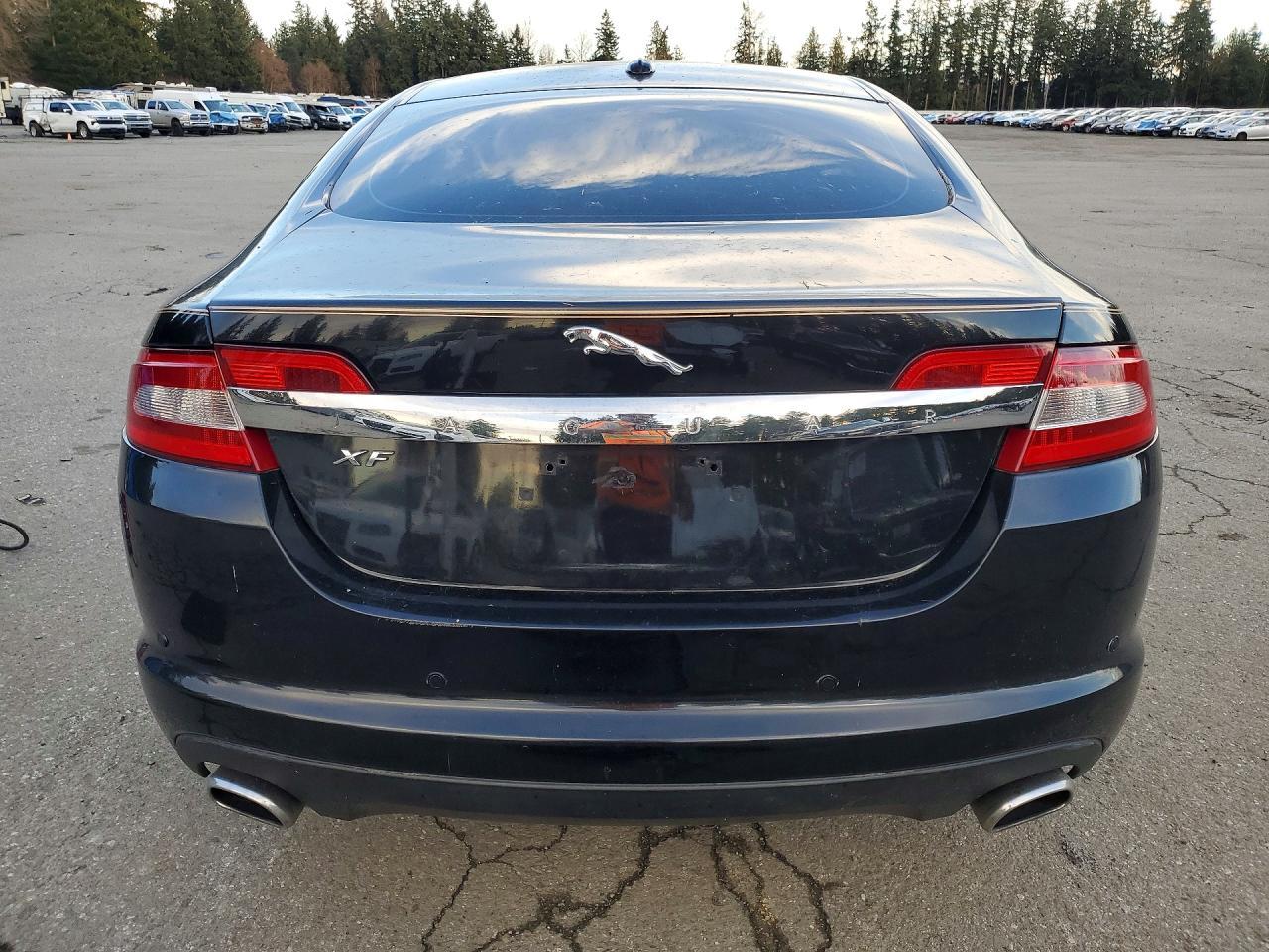 2011 Jaguar Xf Premium - Image 6