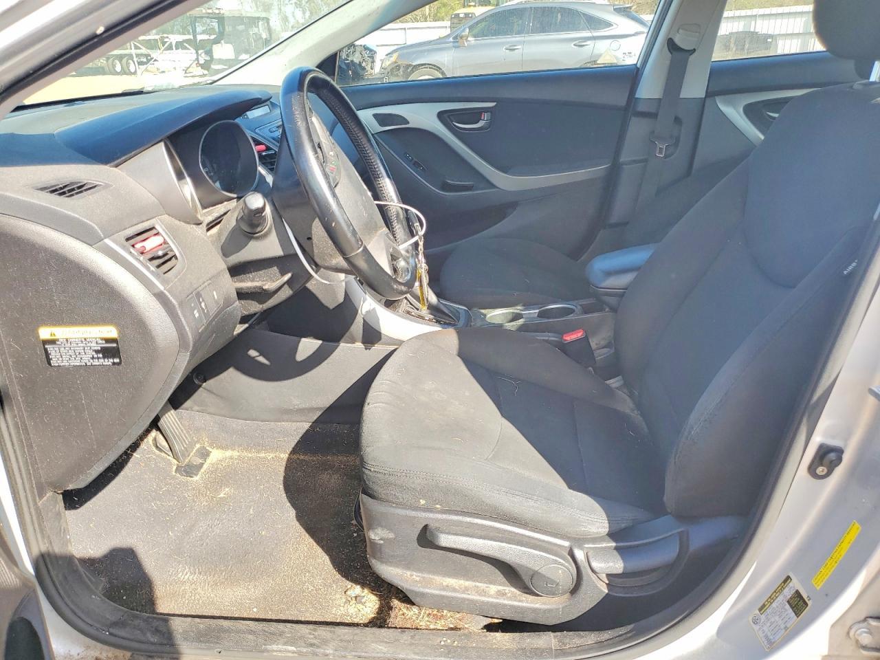 2015 Hyundai Elantra Se - Фото 7