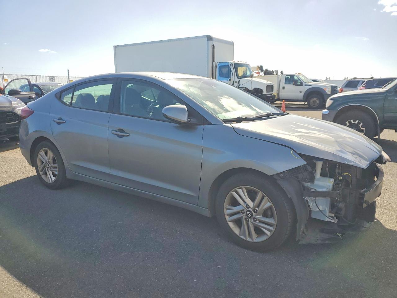2019 Hyundai Elantra Se - Image 4