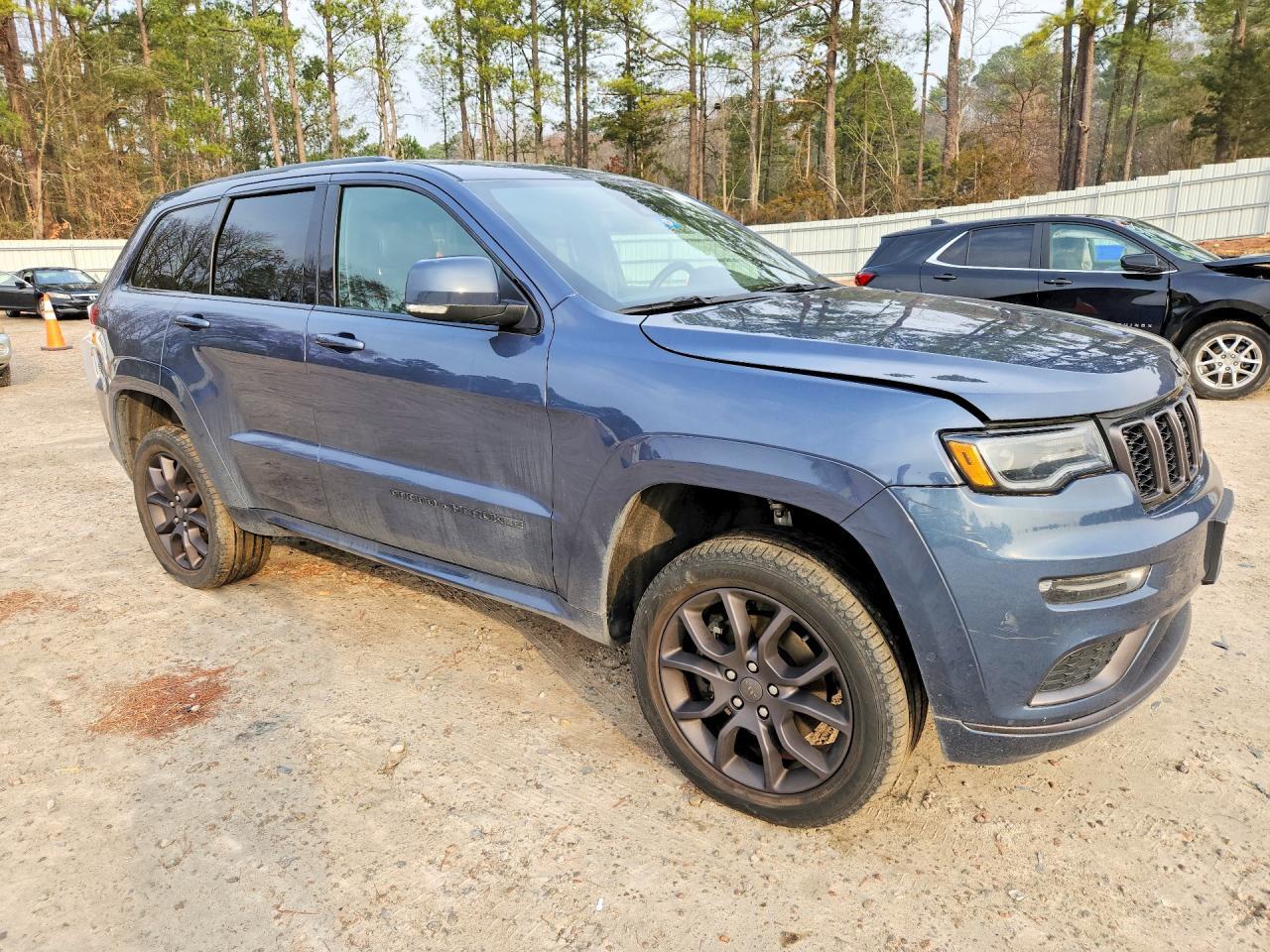 2021 Jeep Grand Cherokee Overland - Фото 4