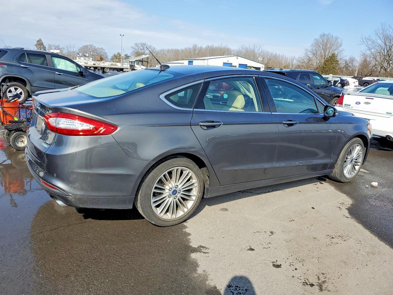 2016 Ford Fusion Se - Фото 3