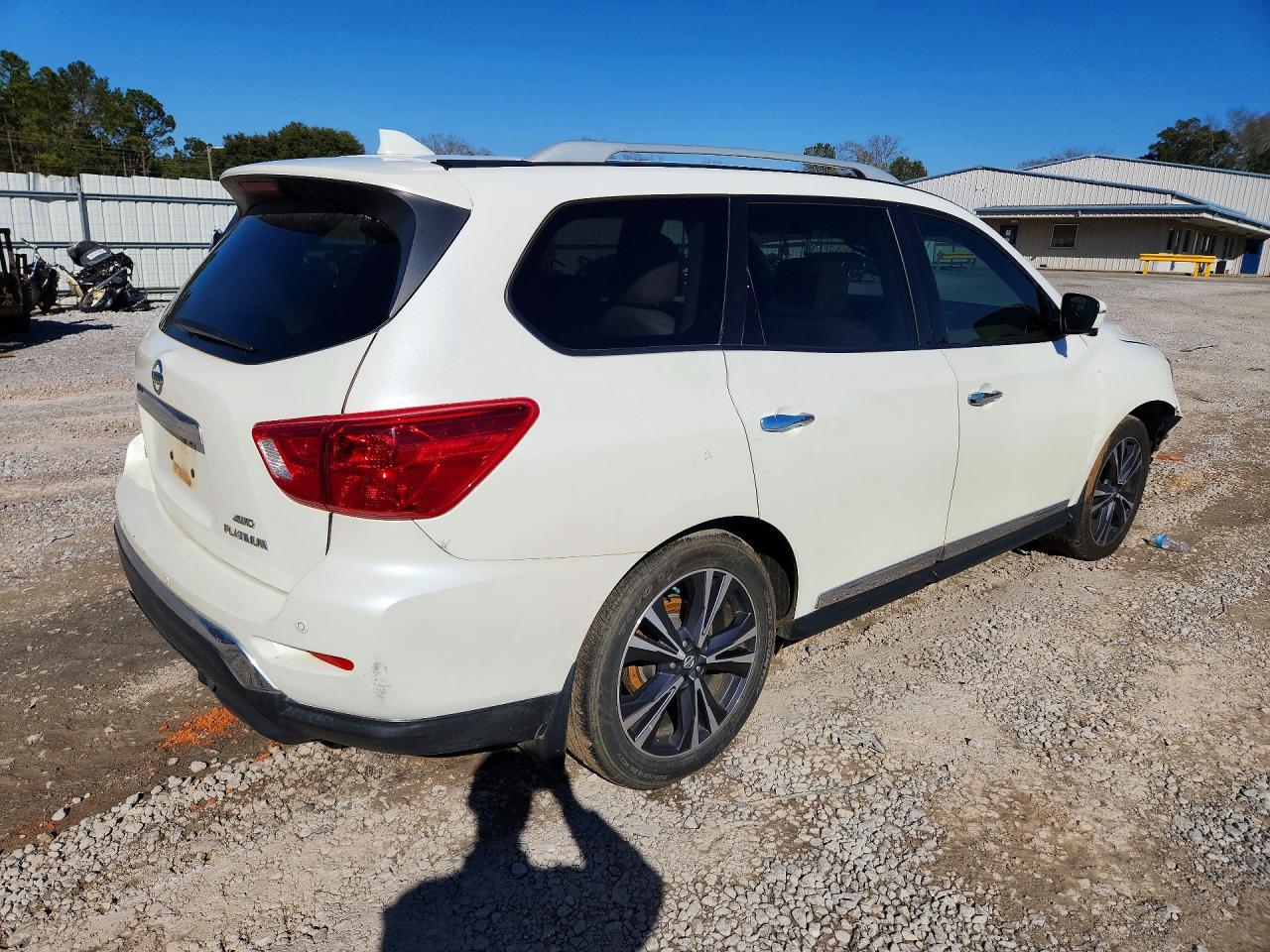 2019 Nissan Pathfinder S - Фото 3
