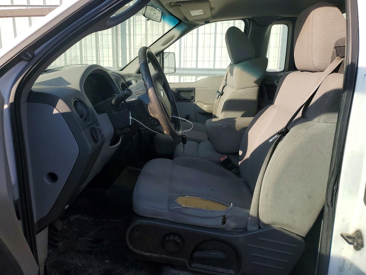 2006 Ford F150 - Image 7