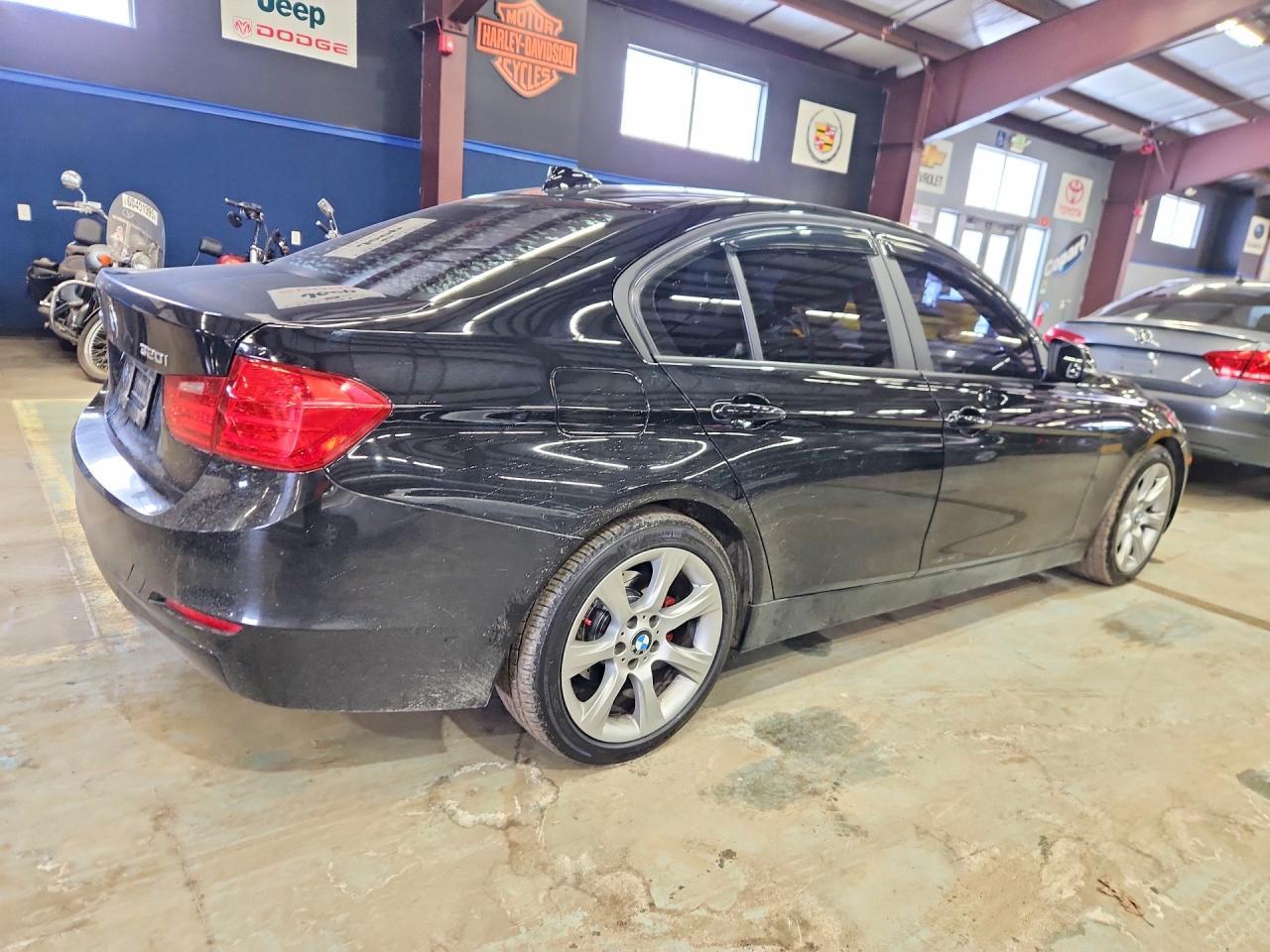 2014 BMW 320 I xDrive - Image 3