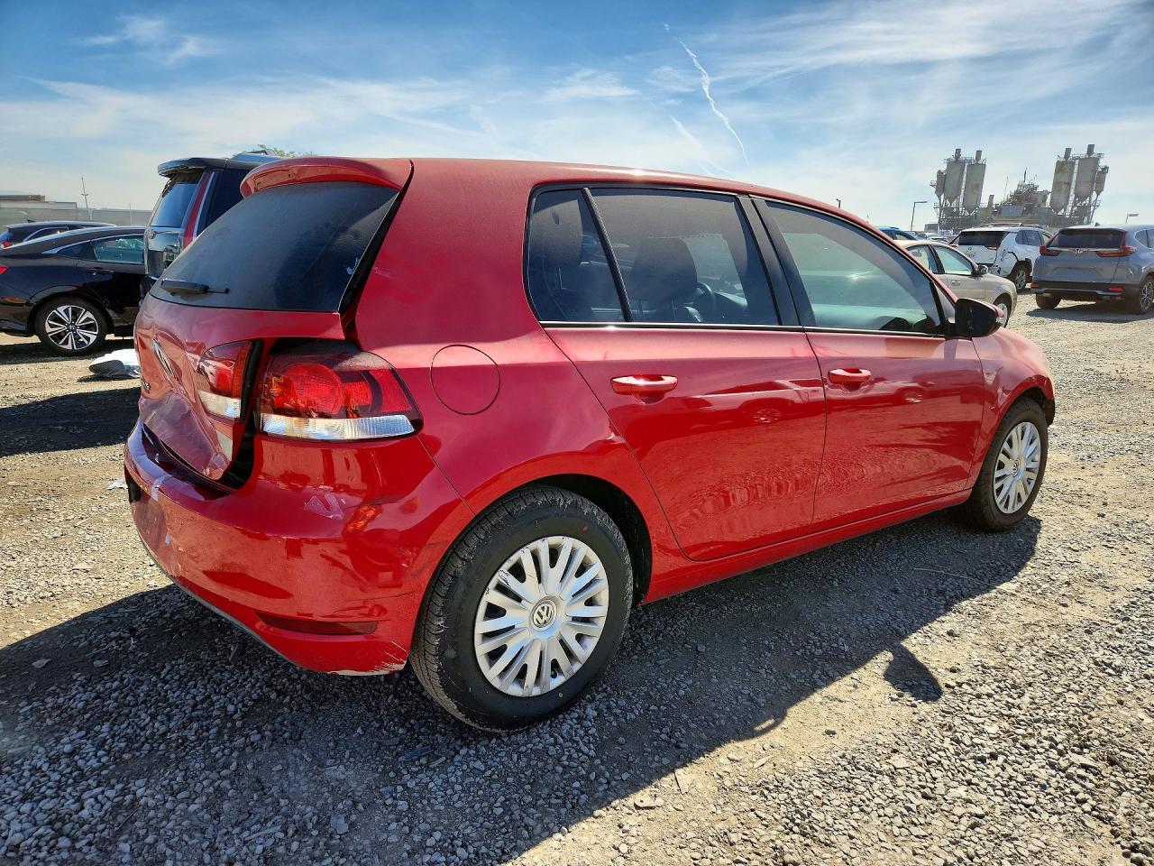 2013 Volkswagen Golf - Image 3