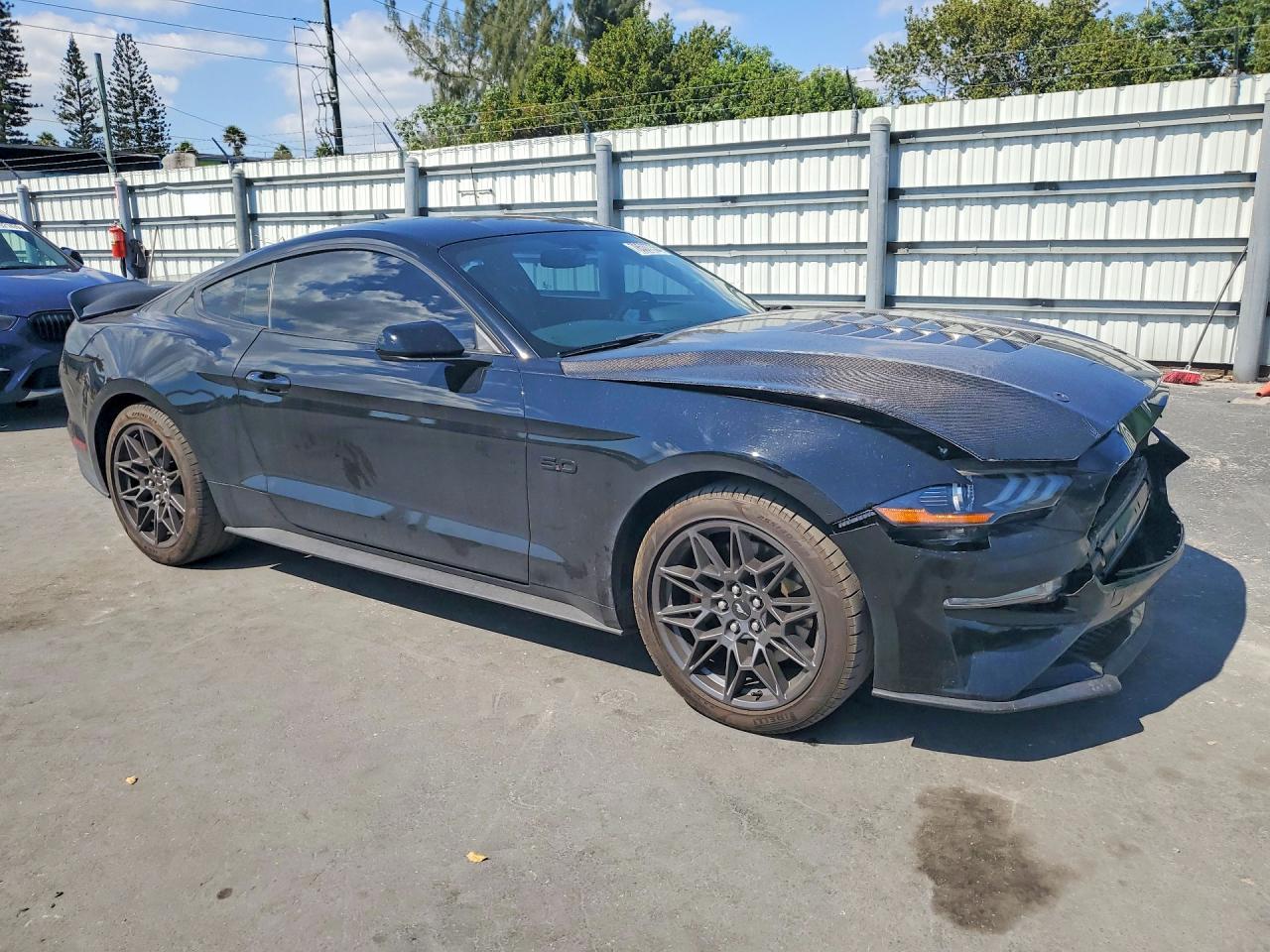 2020 Ford Mustang Gt - Фото 4
