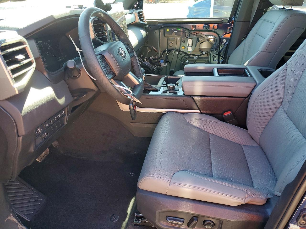 2025 Toyota Tundra Crewmax Limited - Фото 7