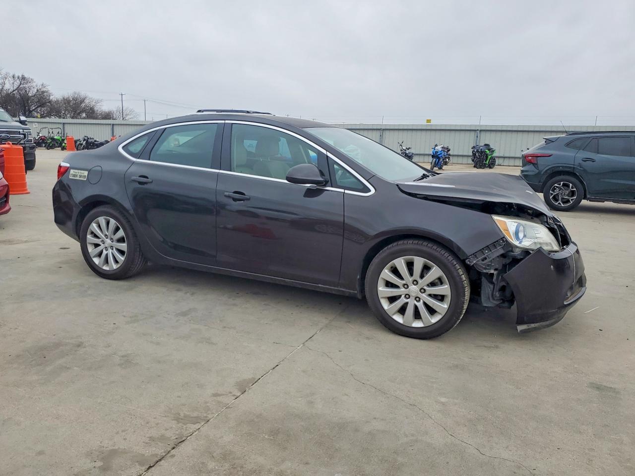 2016 Buick Verano - Image 4