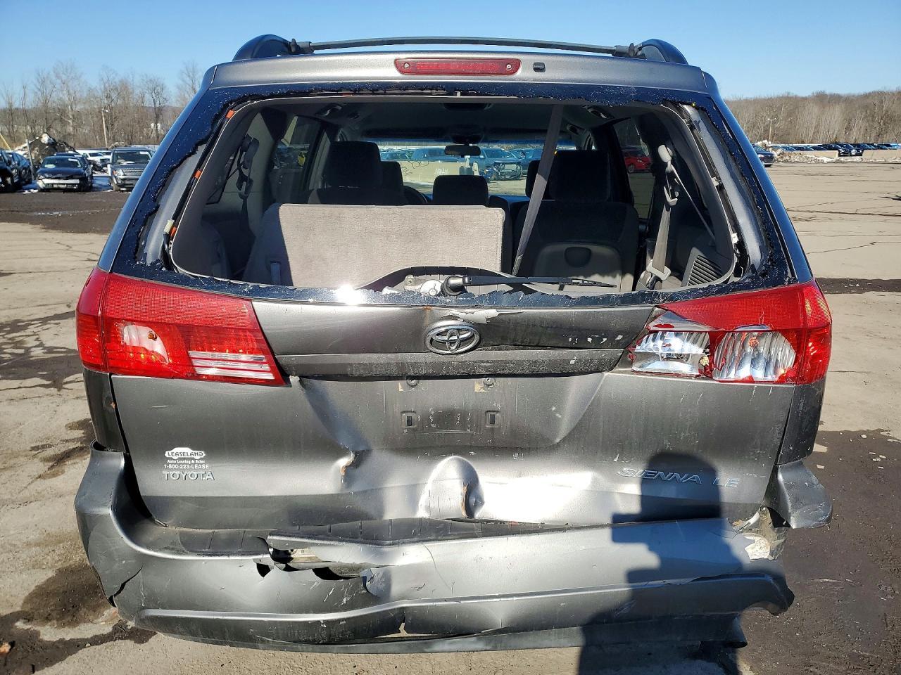 2005 Toyota Sienna Le 8 Passenger - Фото 6
