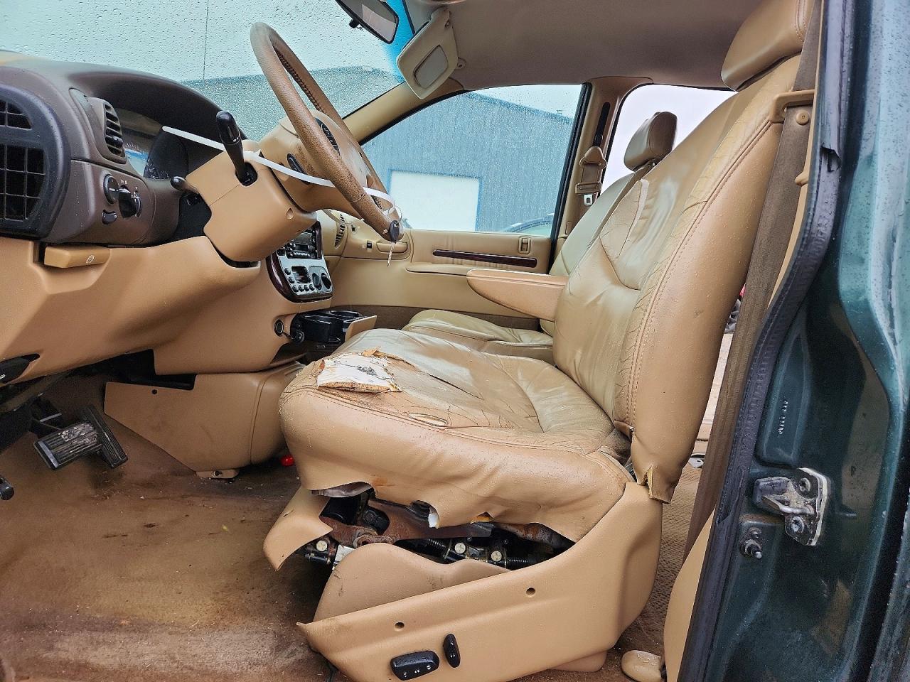 2000 Chrysler Town & Country Lxi - Фото 7