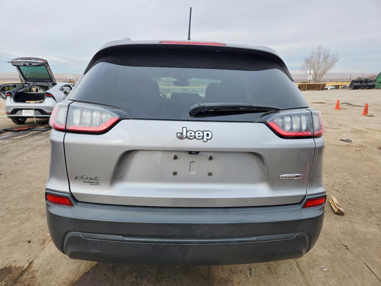 2021 Jeep Cherokee Latitude - Фото 6