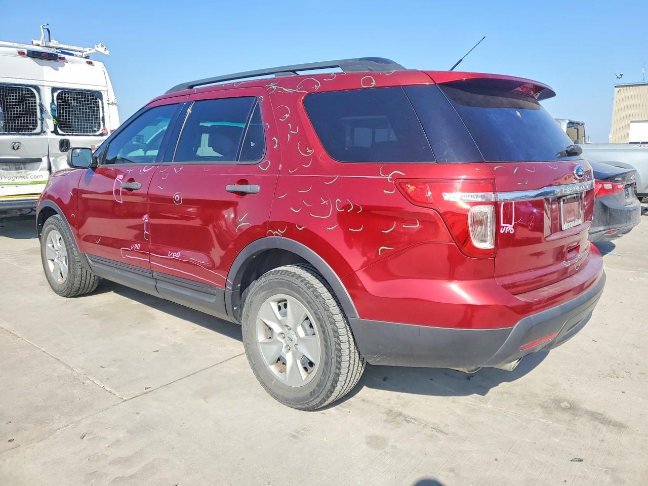 2013 Ford Explorer - Фото 2