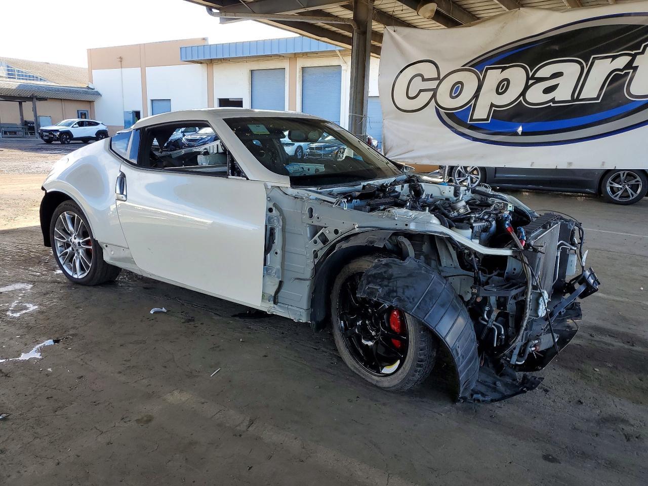 2015 Nissan 370Z Base - Фото 4