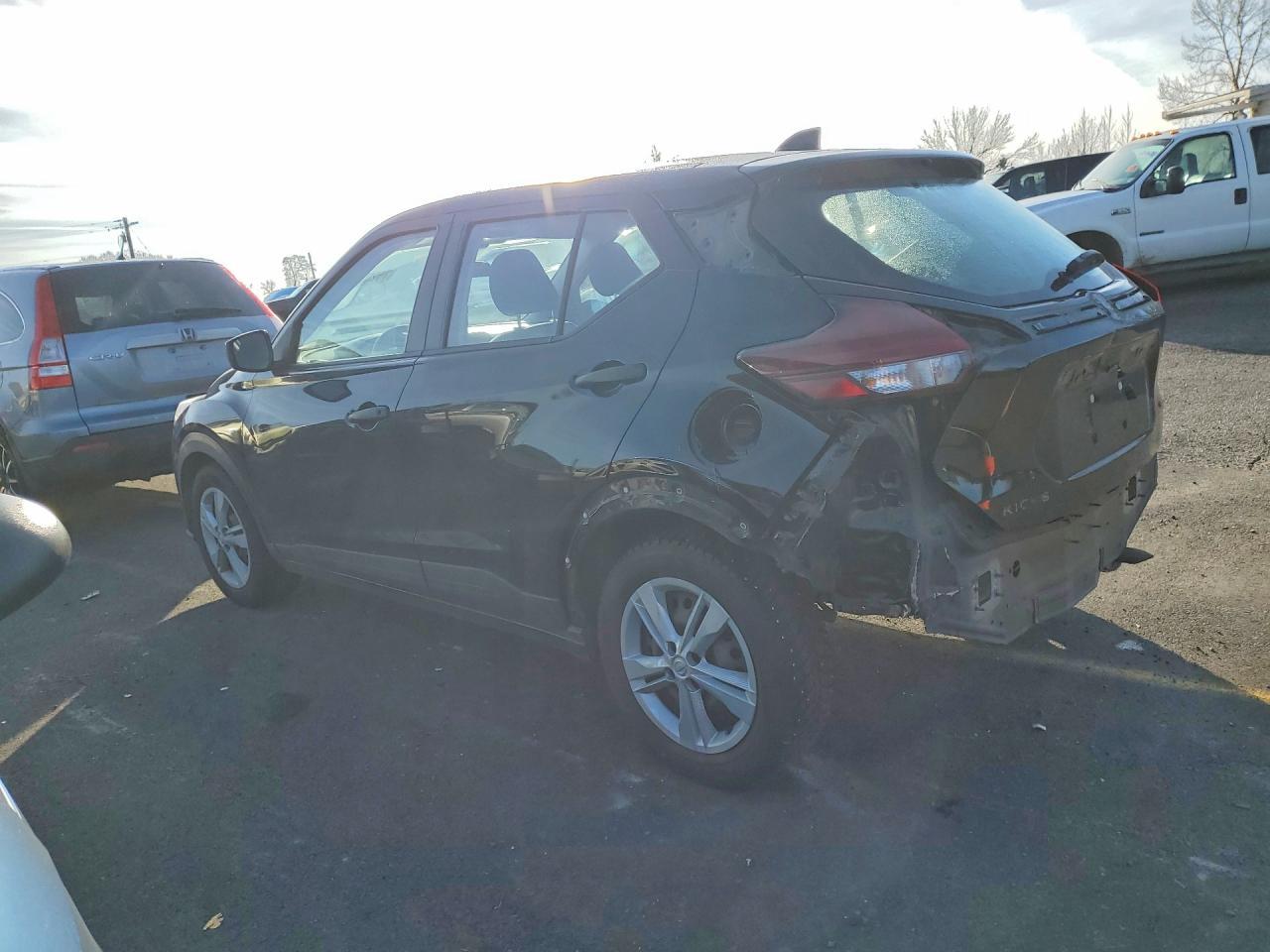 2021 Nissan Kicks S - Фото 2