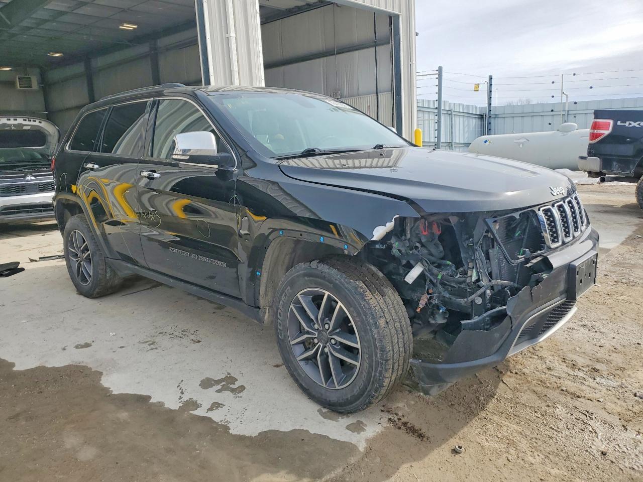 2019 Jeep Grand Cherokee Limited - Image 4