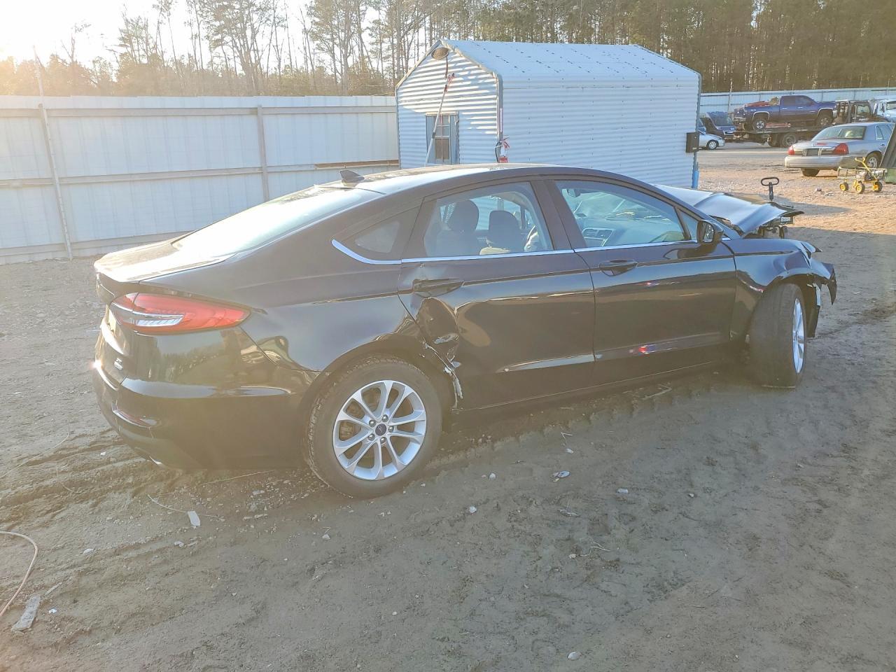 2020 Ford Fusion Se - Image 3