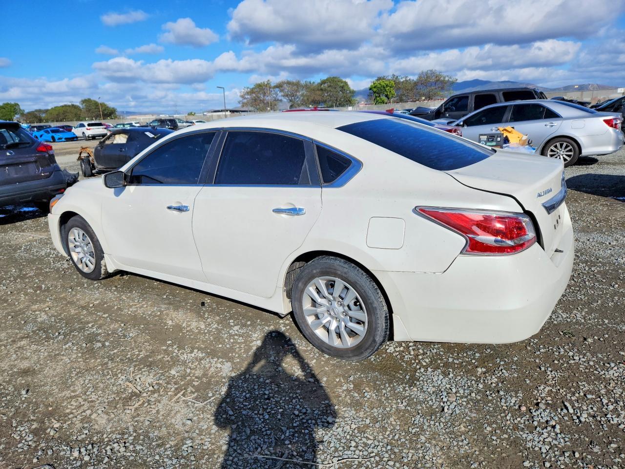 2015 Nissan Altima 2.5 - Image 2