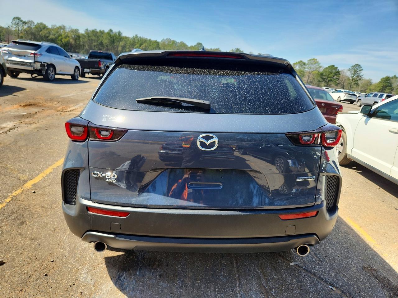 2025 Mazda Cx-50 Premium - Image 6