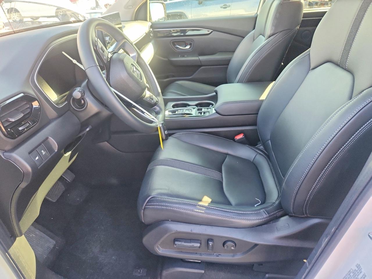 2023 Honda Pilot Touring - Фото 7