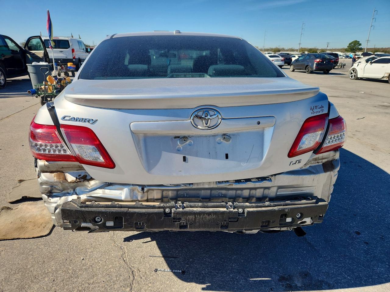 2010 Toyota Camry Le - Фото 6