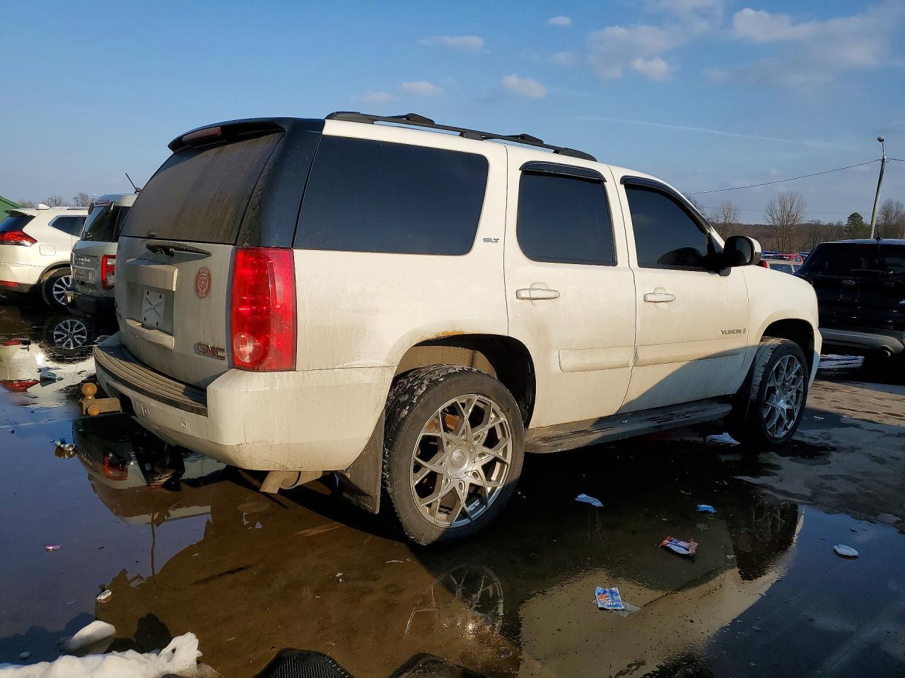 2008 GMC Yukon - Фото 3