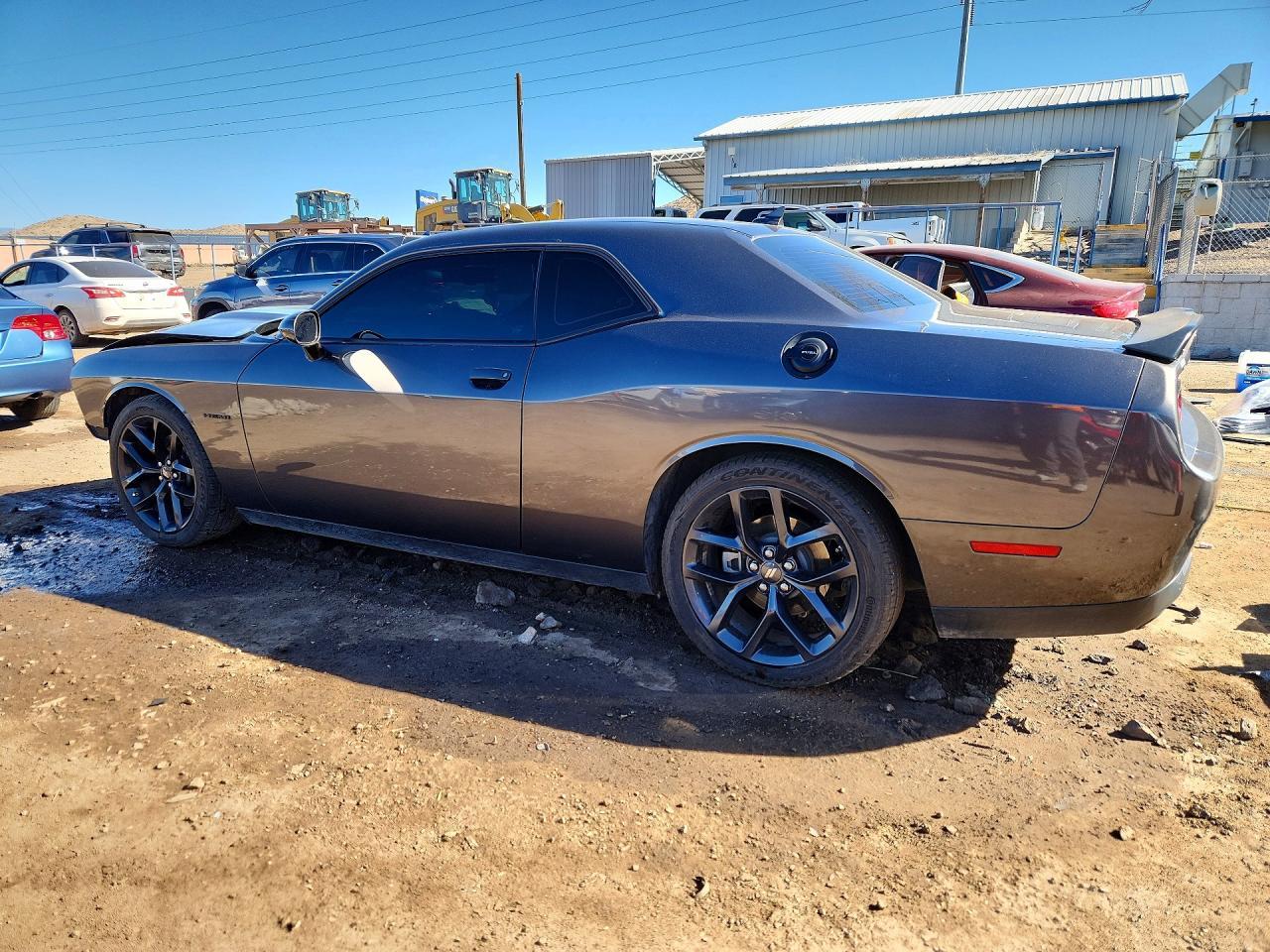 2022 Dodge Challenger R - Фото 2