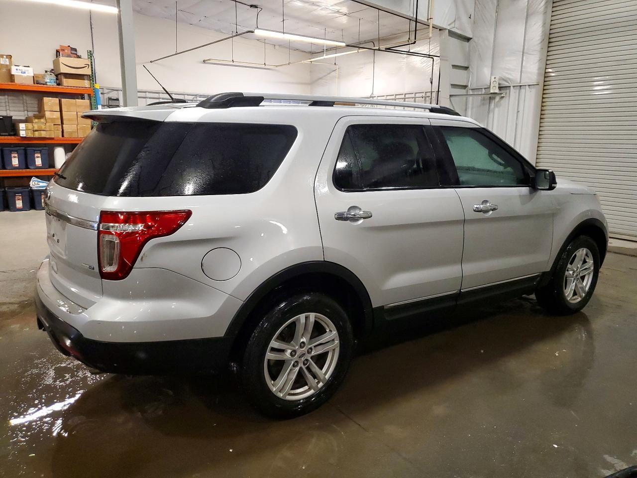 2014 Ford Explorer Xlt - Фото 3