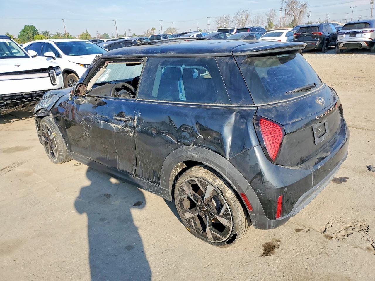 2025 Mini Cooper S - Фото 2