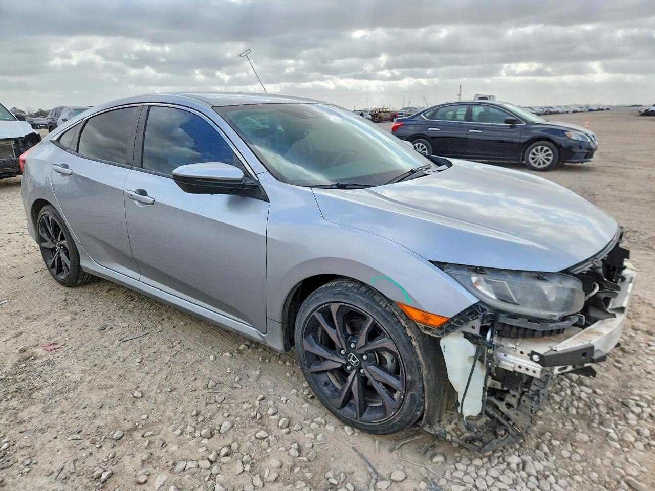 2019 Honda Civic Sport - Image 4
