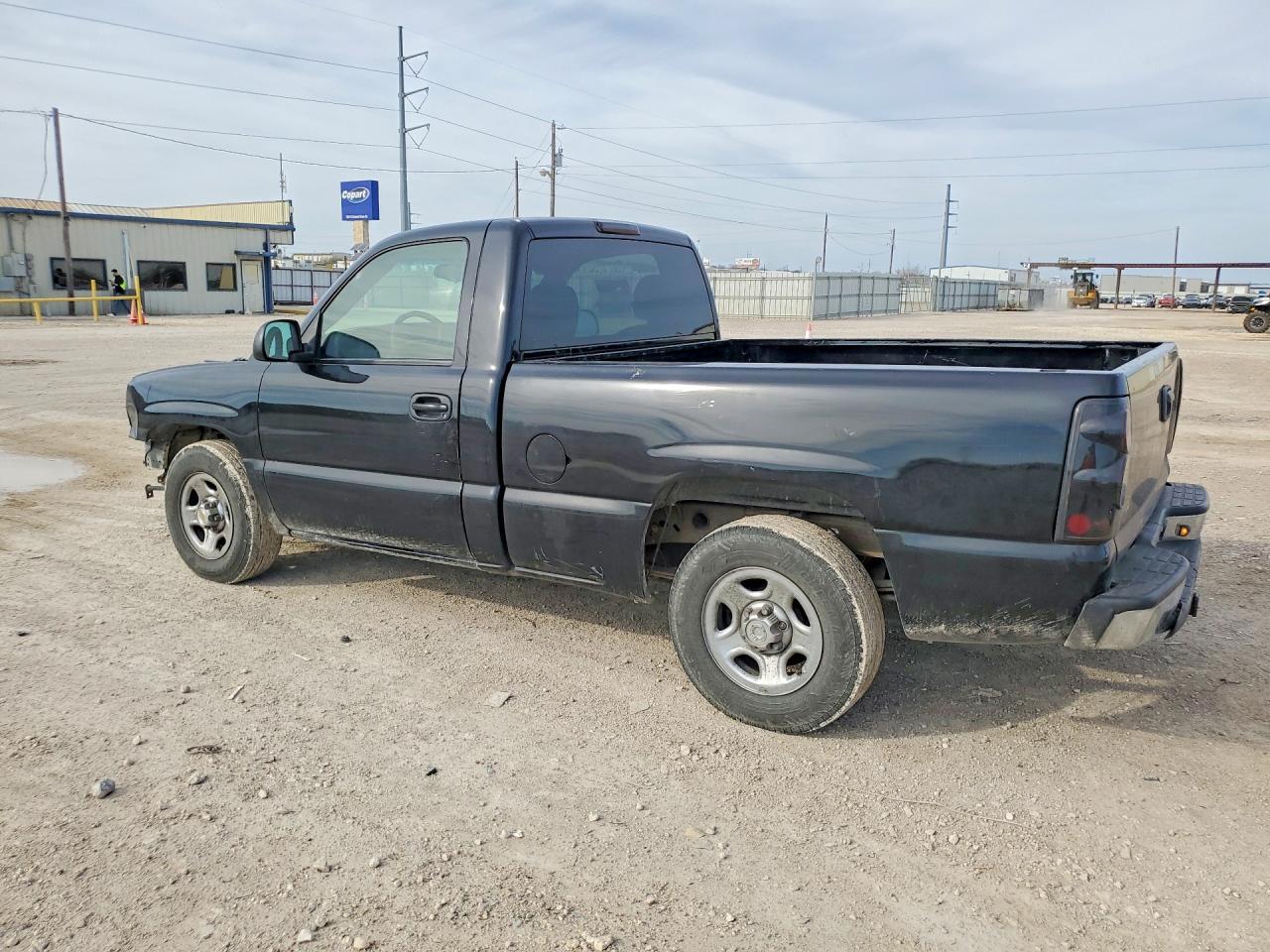 2003 Chevrolet Silverado C1500 - Фото 2
