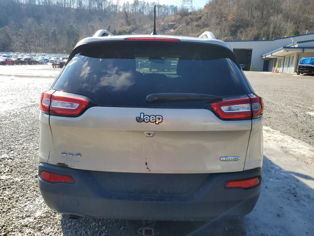 2015 Jeep Cherokee Latitude - Фото 6