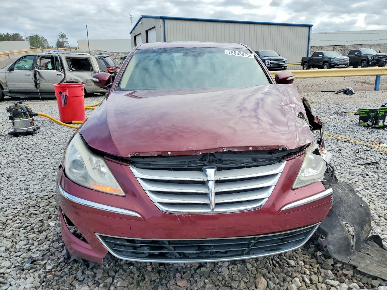 2012 Hyundai Genesis 3.8L V6 - Фото 5