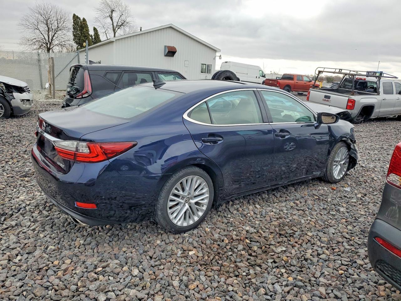 2018 Lexus Es 350 - Фото 3