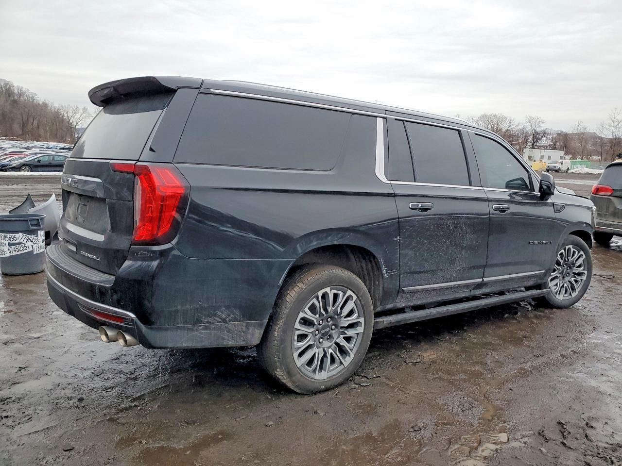 2023 GMC Yukon Xl Denali Ultimate - Фото 3