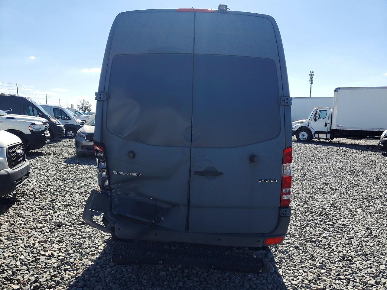 2019 Mercedes Benz Sprinter 2500 Delivery Van - Фото 6