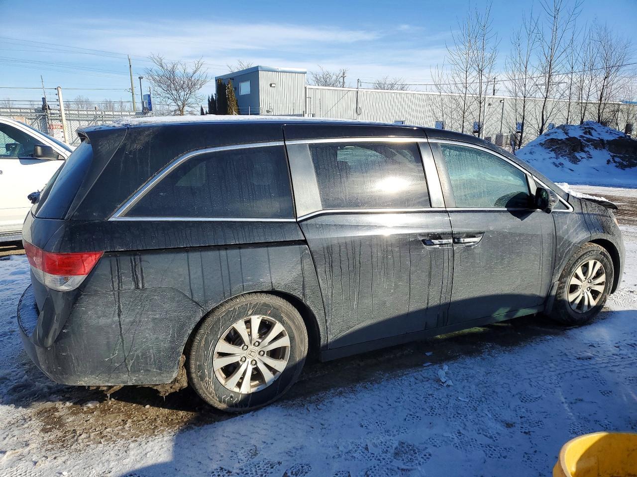 2014 Honda Odyssey Ex - Image 3