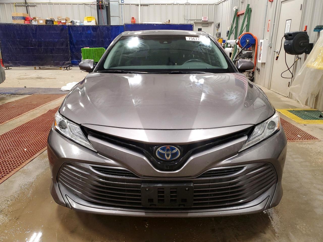 2018 Toyota Camry Hybrid - Фото 5