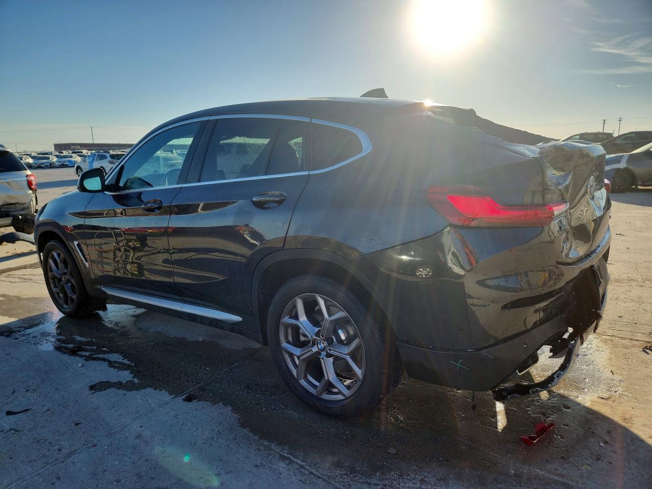 2023 BMW X4 xDrive30I - Image 2