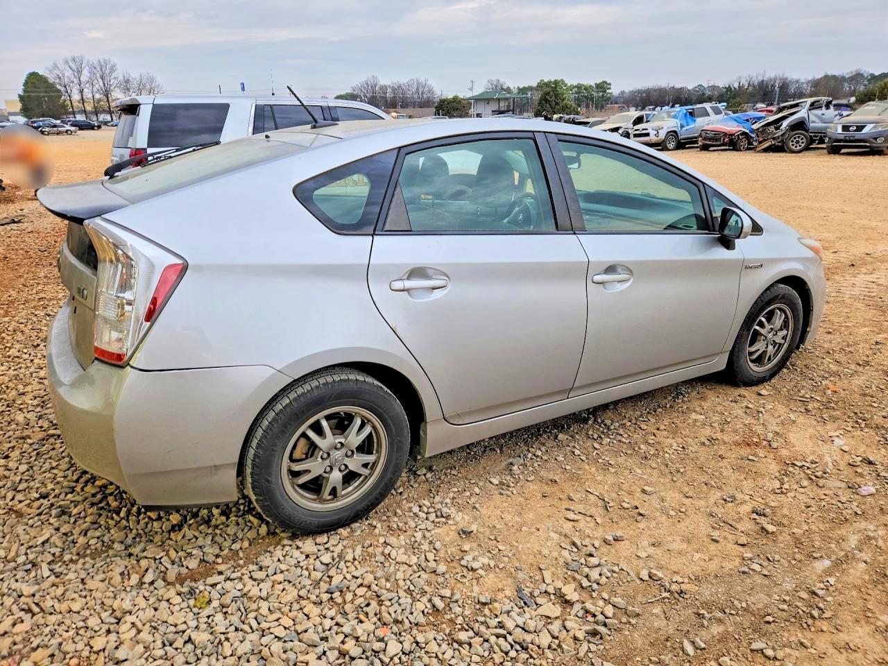 2011 Toyota Prius - Image 3