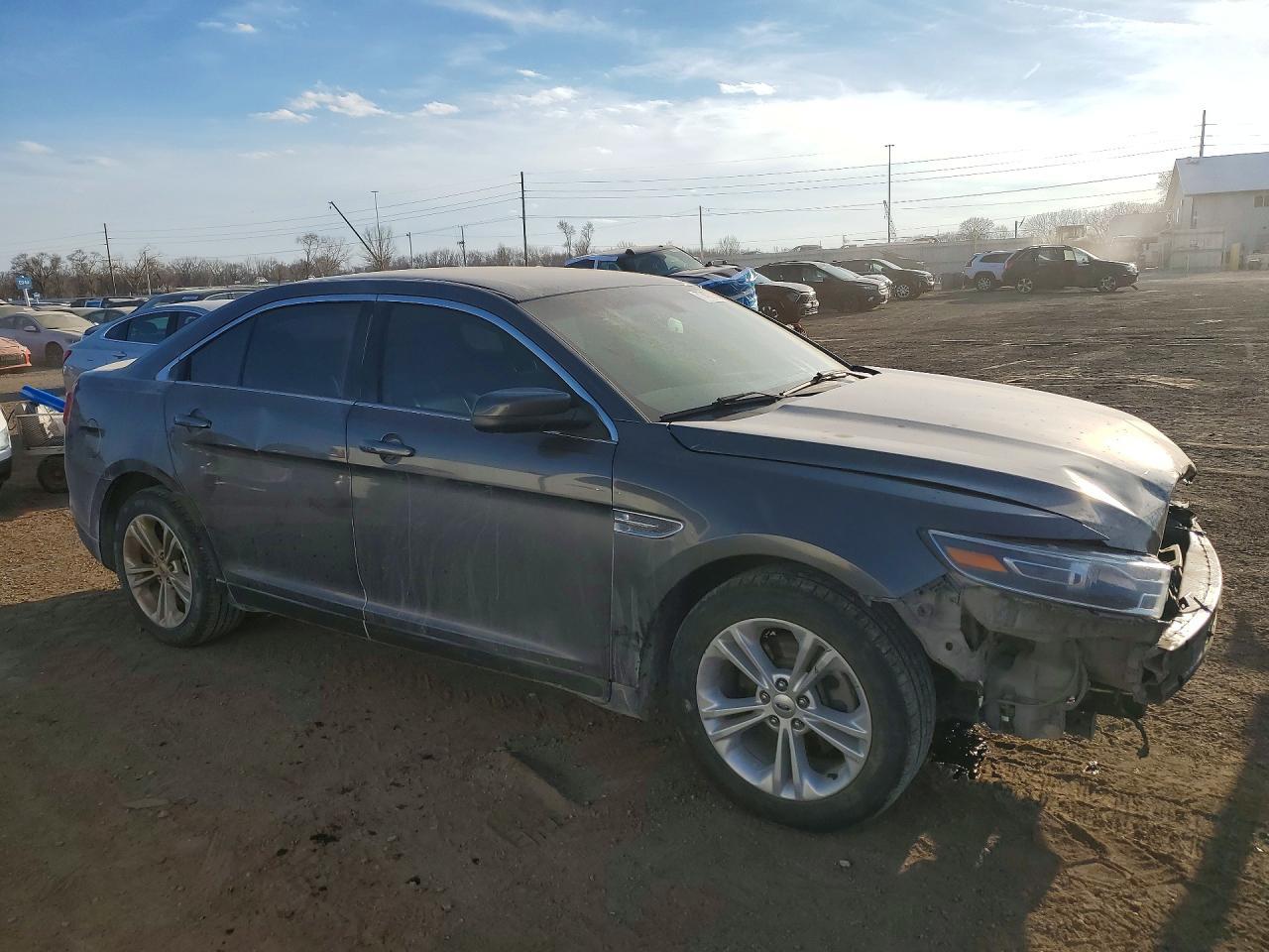 2017 Ford Taurus Sel - Image 4