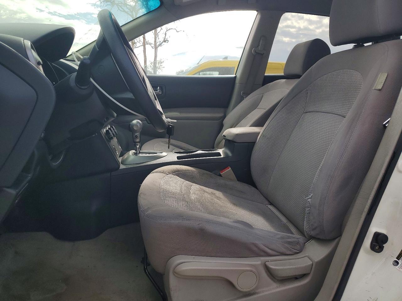 2010 Nissan Rogue S - Фото 7