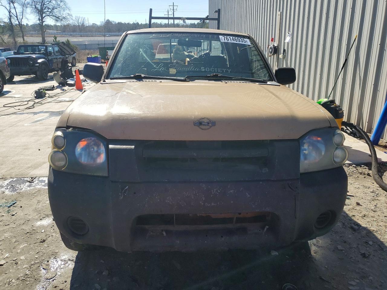 2001 Nissan Frontier Xe - Image 5