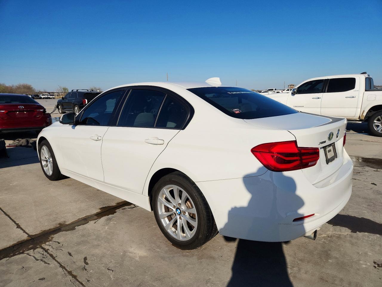 2018 BMW 320 Xi - Image 2