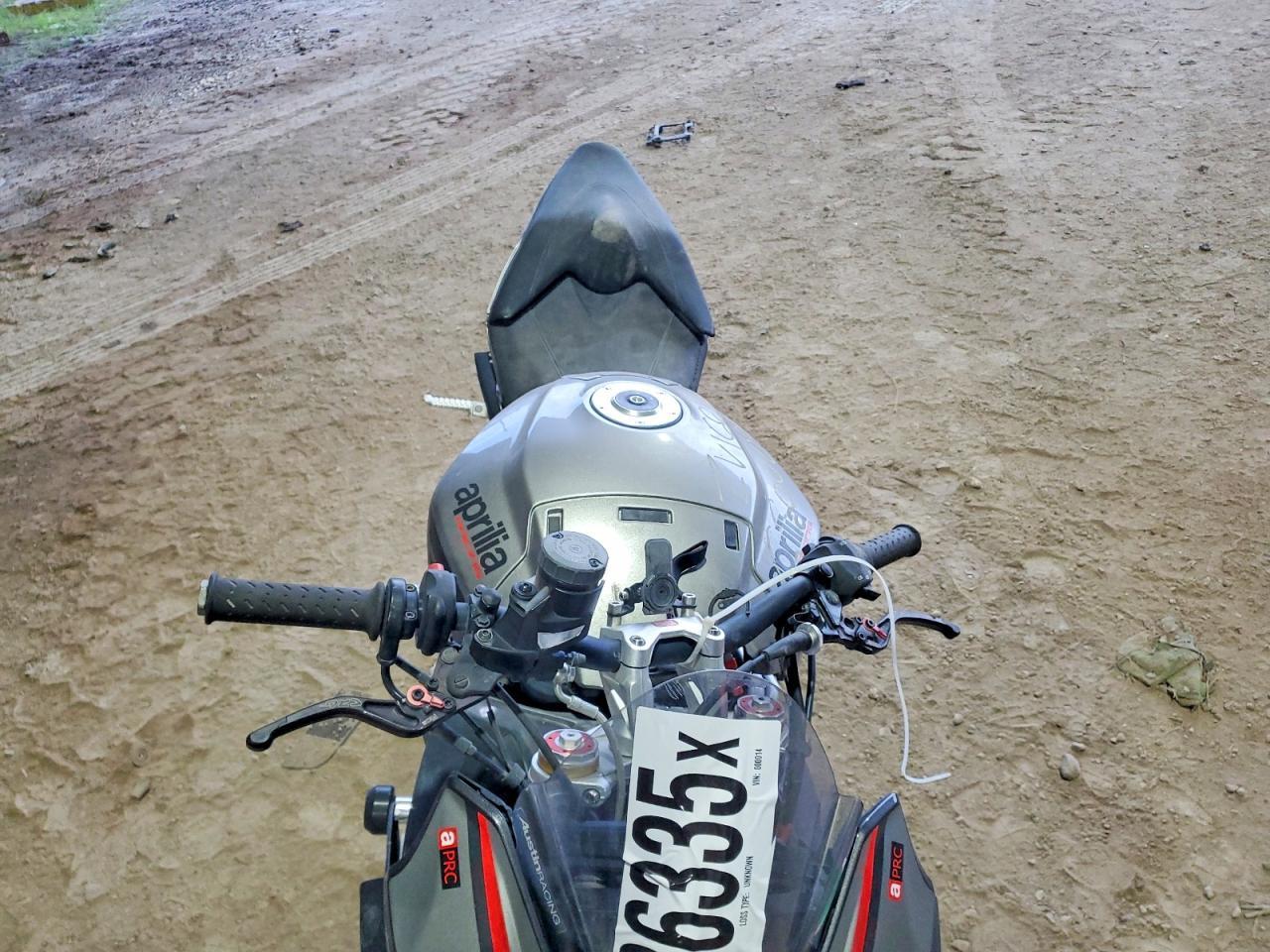 2016 Aprilia Tuono V4 1100 Rr - Фото 5