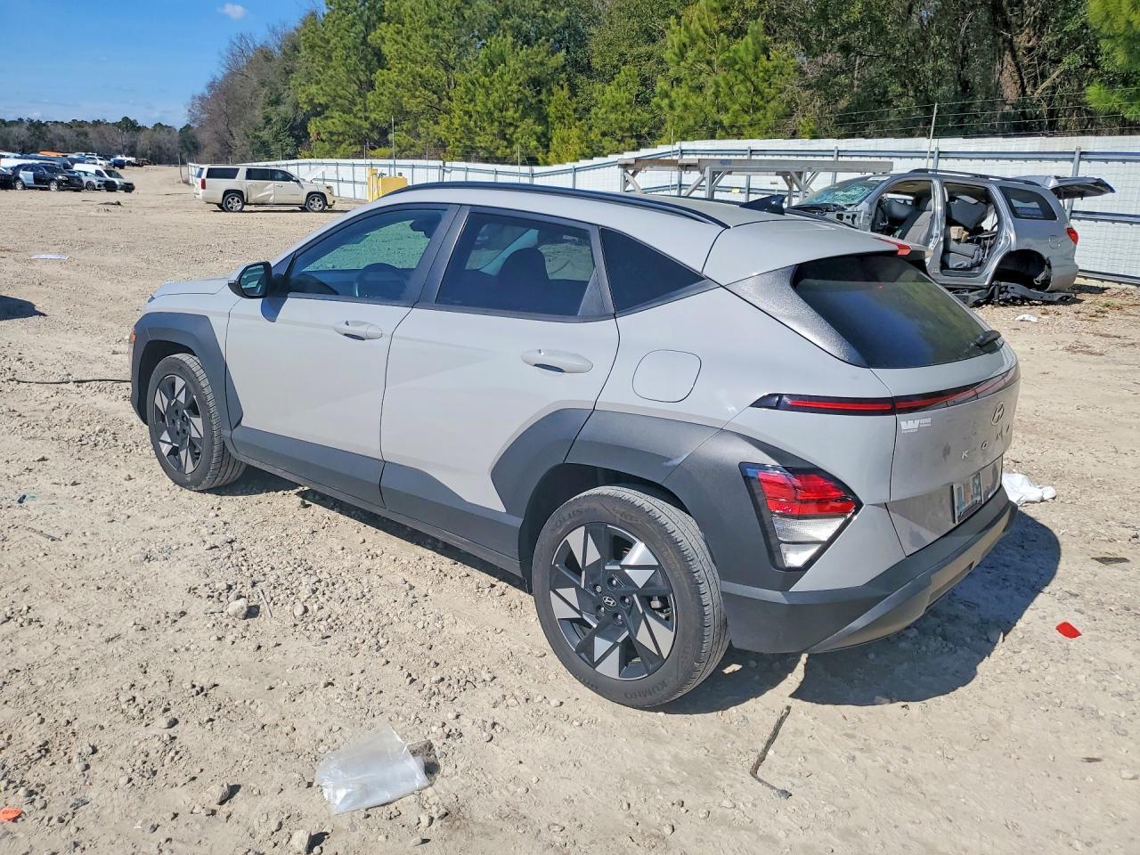 2024 Hyundai Kona Sel - Image 2
