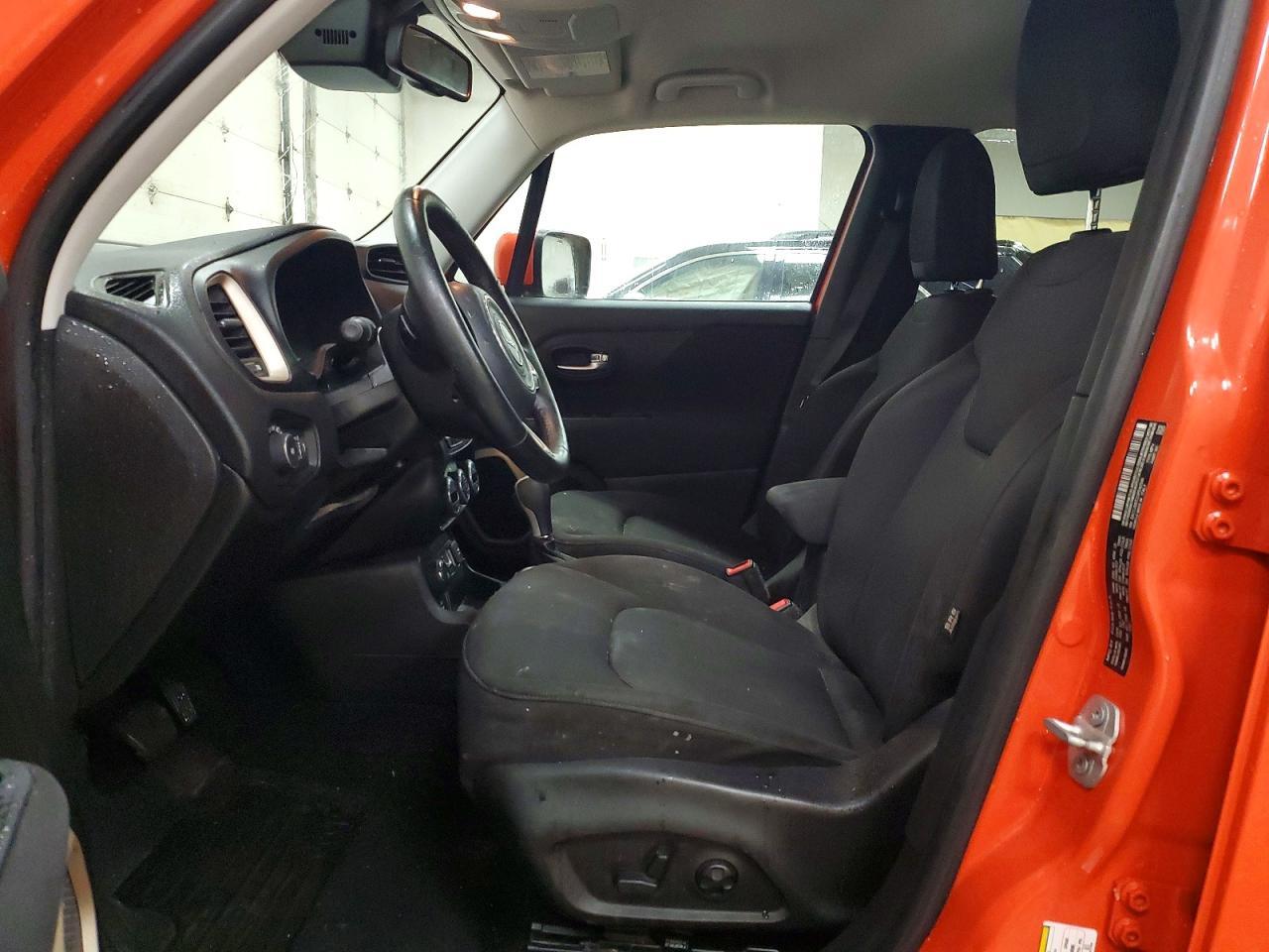 2016 Jeep Renegade Latitude - Image 7