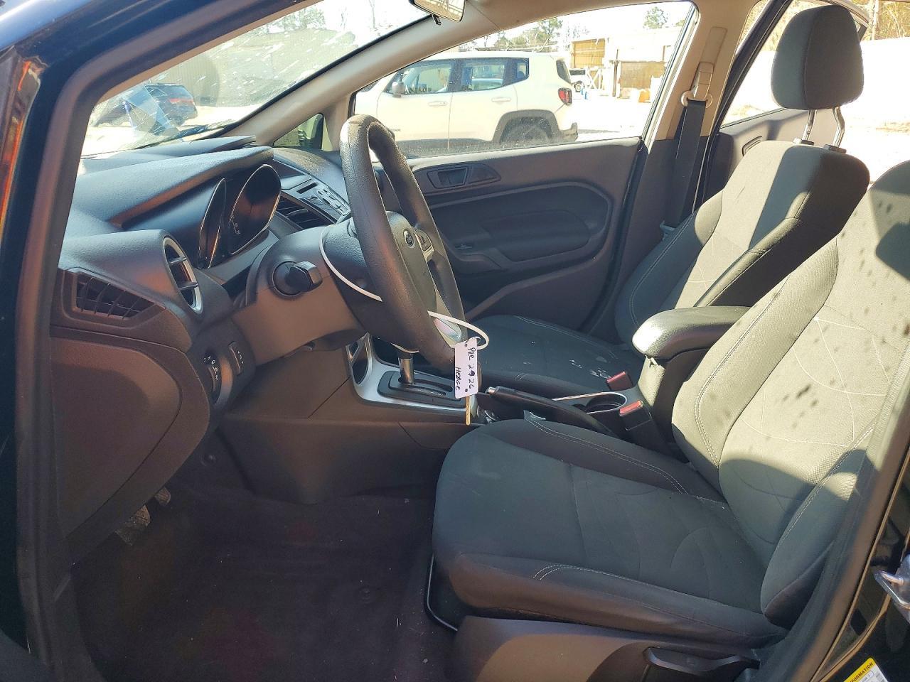 2018 Ford Fiesta Se - Фото 7