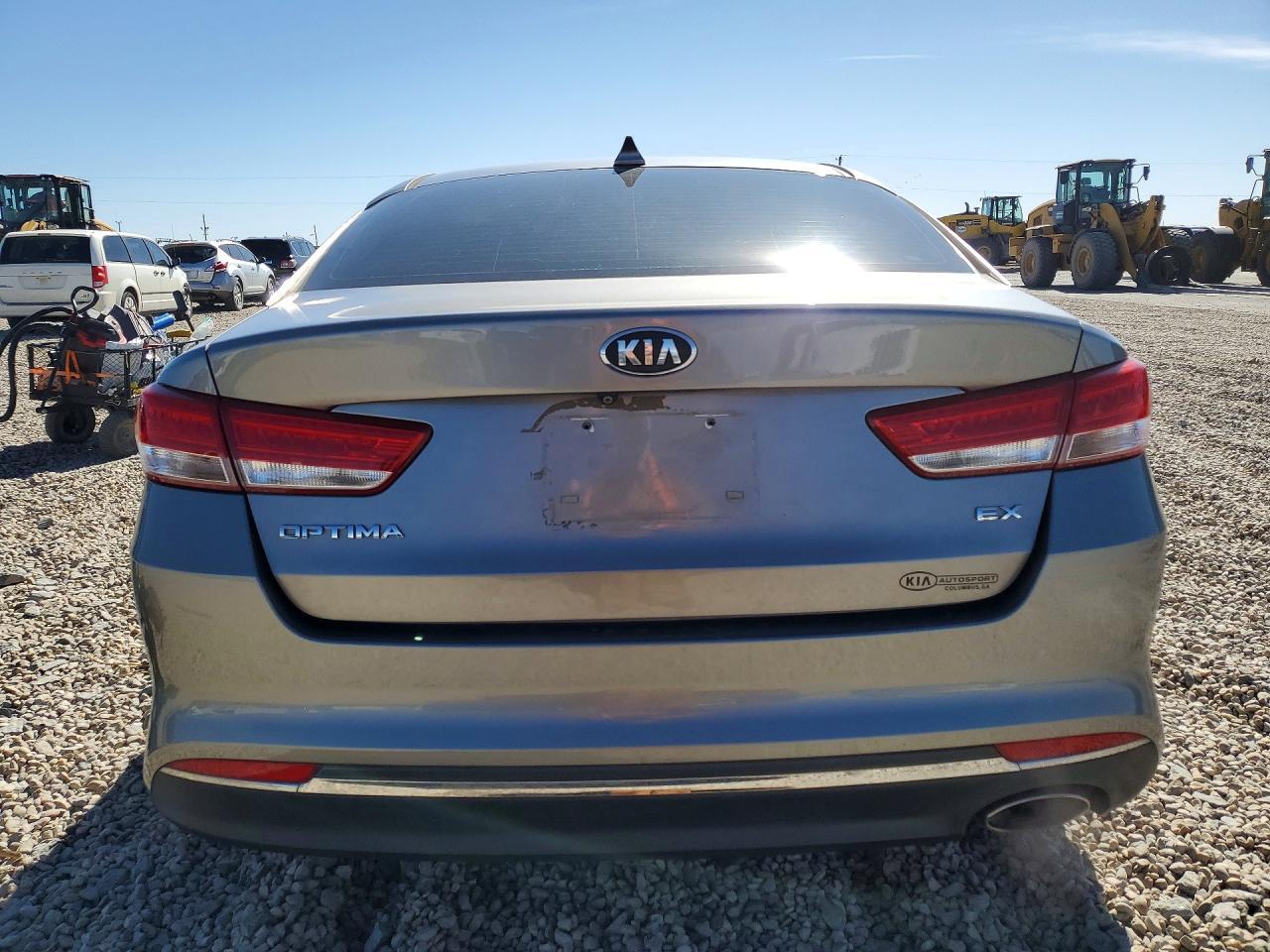 2016 Kia Optima Ex - Image 6